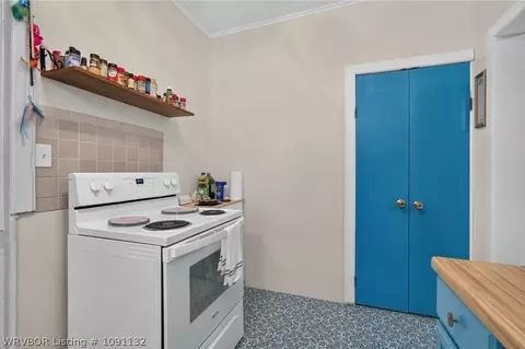 Kitchen - 1913 Dodson Ave, Fort Smith, AR 72901 photo 3 of 3
