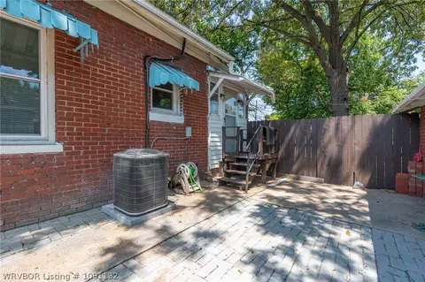 Exterior - 1913 Dodson Ave, Fort Smith, AR 72901 photo 2 of 7