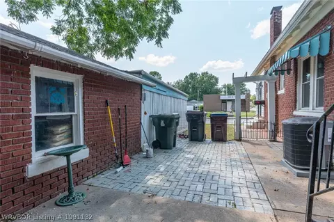 Exterior - 1913 Dodson Ave, Fort Smith, AR 72901 photo 4 of 7