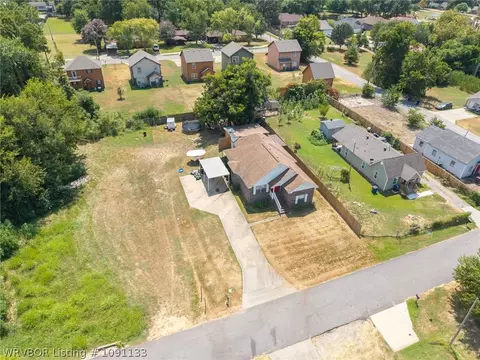 View/Area - 2912 Irving St, Fort Smith, AR 72904 photo 1 of 6