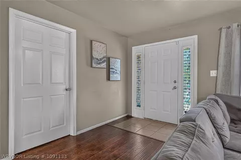 Entry Way - 2912 Irving St, Fort Smith, AR 72904 photo 2 of 3