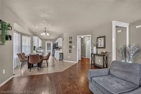 Entry Way - 2912 Irving St, Fort Smith, AR 72904 photo 3 of 3