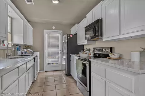 Kitchen - 2912 Irving St, Fort Smith, AR 72904 photo 1 of 1