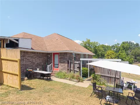 Exterior - 2912 Irving St, Fort Smith, AR 72904 photo 8 of 12