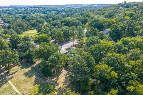 View/Area - 9324 Jenny Lind Ave, Fort Smith, AR 72903 photo 9 of 10