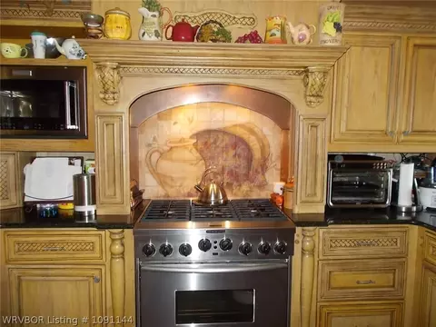 Kitchen - 2624 Glen Flora Way, Fort Smith, AR 72908 photo 3 of 6