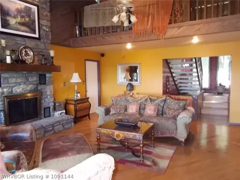 Living - 2624 Glen Flora Way, Fort Smith, AR 72908 photo 2 of 8