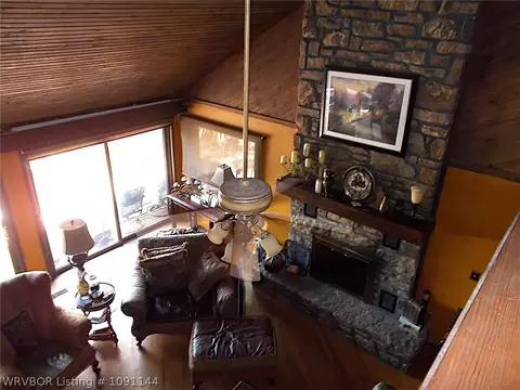 Living - 2624 Glen Flora Way, Fort Smith, AR 72908 photo 5 of 8