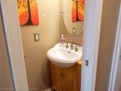 Bath - 2624 Glen Flora Way, Fort Smith, AR 72908 photo 1 of 11