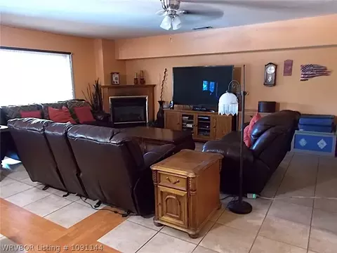 Living - 2624 Glen Flora Way, Fort Smith, AR 72908 photo 7 of 8
