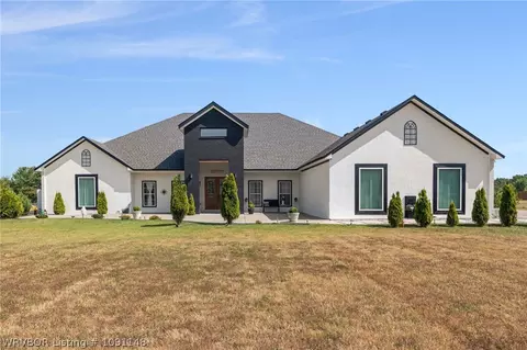 9114 County Line Rd, Charleston, AR 72933