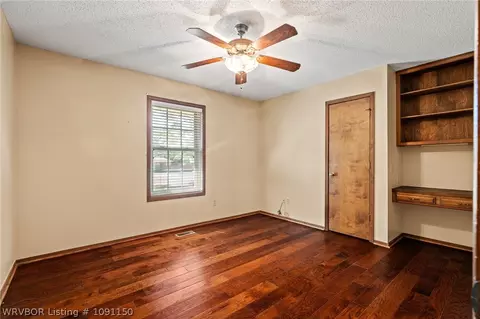 Bedroom - 1311 Weeks Ln, Fort Smith, AR 72903 photo 1 of 7
