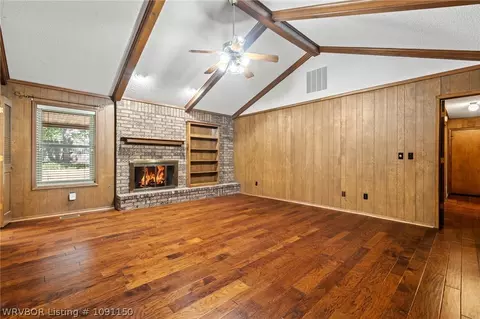 Living - 1311 Weeks Ln, Fort Smith, AR 72903 photo 1 of 3