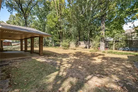 Exterior - 1311 Weeks Ln, Fort Smith, AR 72903 photo 9 of 10