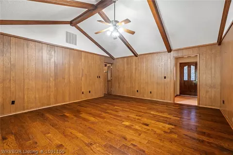 Living - 1311 Weeks Ln, Fort Smith, AR 72903 photo 3 of 3