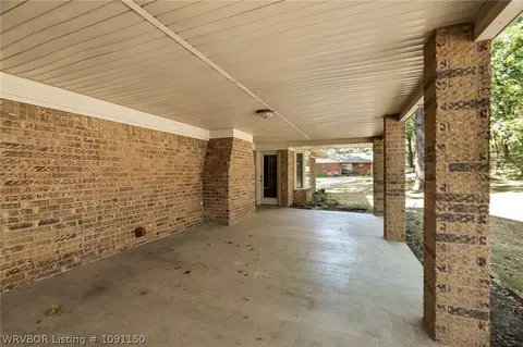 Exterior - 1311 Weeks Ln, Fort Smith, AR 72903 photo 10 of 10