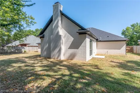 Exterior - 6700 Eastgate Dr, Fort Smith, AR 72903 photo 8 of 12