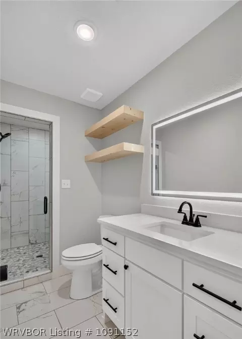Bath - 6700 Eastgate Dr, Fort Smith, AR 72903 photo 1 of 5