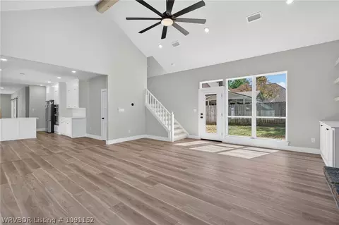 Living - 6700 Eastgate Dr, Fort Smith, AR 72903 photo 10 of 10