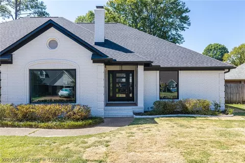 Exterior - 6700 Eastgate Dr, Fort Smith, AR 72903 photo 6 of 12