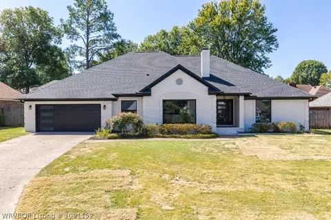 Exterior - 6700 Eastgate Dr, Fort Smith, AR 72903 photo 2 of 12