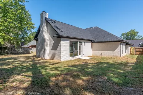 Exterior - 6700 Eastgate Dr, Fort Smith, AR 72903 photo 9 of 12