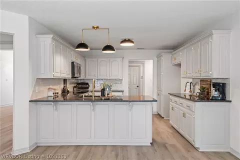 Kitchen - 3209 Fincastle Dr, Fort Smith, AR 72908 photo 1 of 4