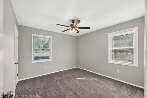 Bedroom - 14630 Edwards Loop, Cameron, OK 74932 photo 4 of 6