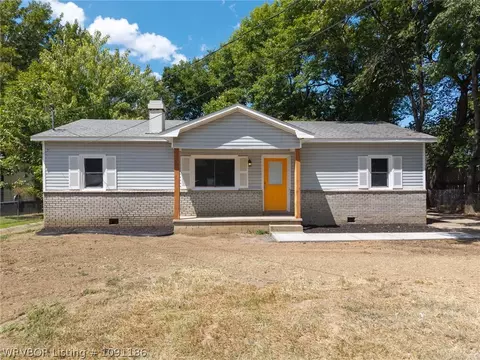 3220 S 16th St, Fort Smith, AR 72901