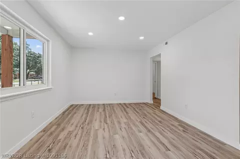 Living - 3220 S 16th St, Fort Smith, AR 72901 photo 2 of 5