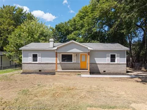 Exterior - 3220 S 16th St, Fort Smith, AR 72901 photo 3 of 6