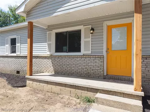 Exterior - 3220 S 16th St, Fort Smith, AR 72901 photo 2 of 6
