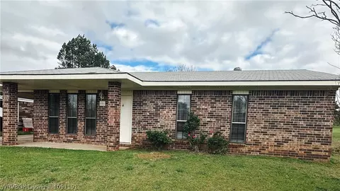 406 Wyndy Height Dr, Charleston, AR 72933