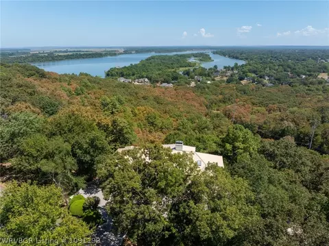 View/Area - 1913 Massard Rd, Fort Smith, AR 72903 photo 4 of 6