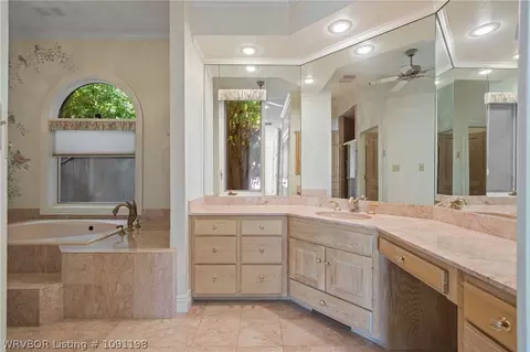Bath - 1913 Massard Rd, Fort Smith, AR 72903 photo 1 of 9