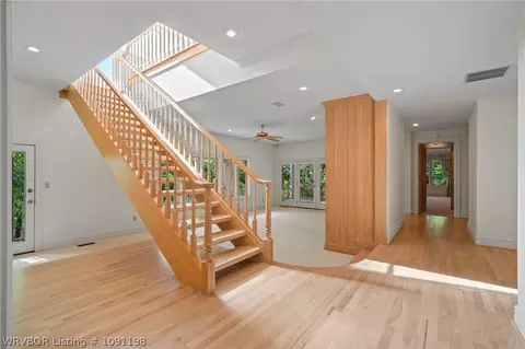 Entry Way - 1913 Massard Rd, Fort Smith, AR 72903 photo 5 of 6