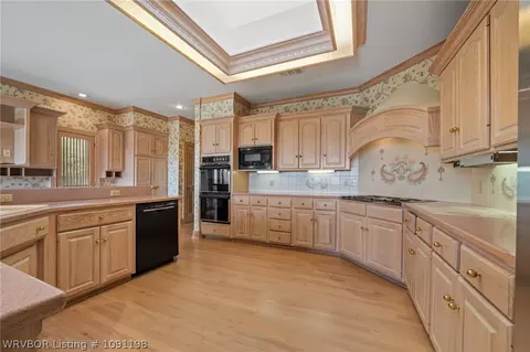 Kitchen - 1913 Massard Rd, Fort Smith, AR 72903 photo 5 of 7