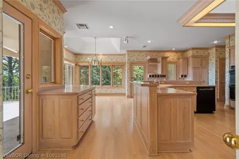 Kitchen - 1913 Massard Rd, Fort Smith, AR 72903 photo 1 of 7