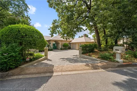 Exterior - 1913 Massard Rd, Fort Smith, AR 72903 photo 3 of 11