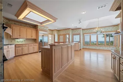 Kitchen - 1913 Massard Rd, Fort Smith, AR 72903 photo 7 of 7