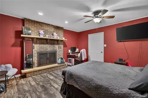 Bedroom - 3215 S 18th St, Fort Smith, AR 72901 photo 4 of 11