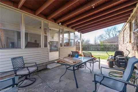 Exterior - 3215 S 18th St, Fort Smith, AR 72901 photo 2 of 12
