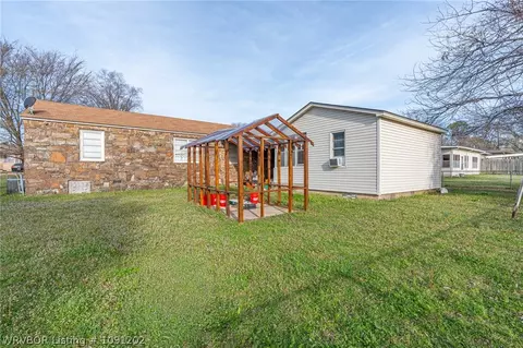 Exterior - 3215 S 18th St, Fort Smith, AR 72901 photo 6 of 12