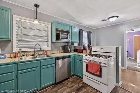 Kitchen - 3215 S 18th St, Fort Smith, AR 72901 photo 1 of 2