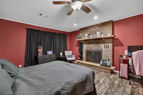 Bedroom - 3215 S 18th St, Fort Smith, AR 72901 photo 3 of 11