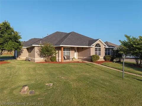 Exterior - 7401 Red Pne, Fort Smith, AR 72916 photo 2 of 6