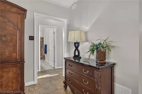 Entry Way - 7401 Red Pne, Fort Smith, AR 72916 photo 2 of 2