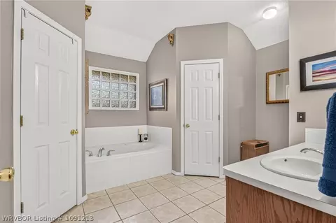 Bath - 7401 Red Pne, Fort Smith, AR 72916 photo 1 of 5