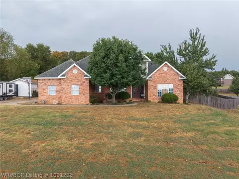 3201 Rosewood Ln, Van Buren, AR 72956
