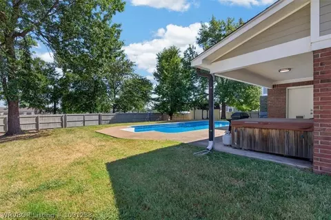 Exterior - 9300 Bridgeford Cir, Fort Smith, AR 72908 photo 12 of 19